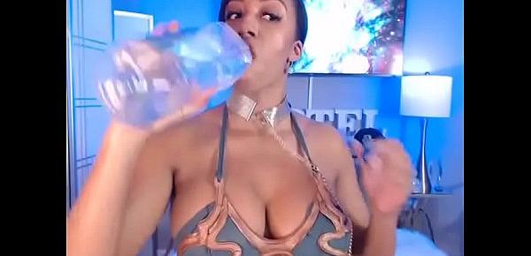  Big Tits latina webcam
